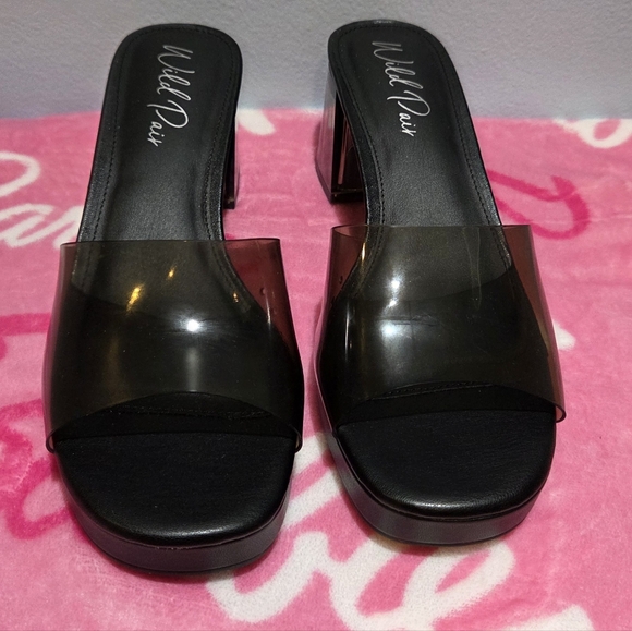 Wild Pair Women's Orleensv Black Vinyl Block Heel, Size 9.5M - Picture 2 of 7